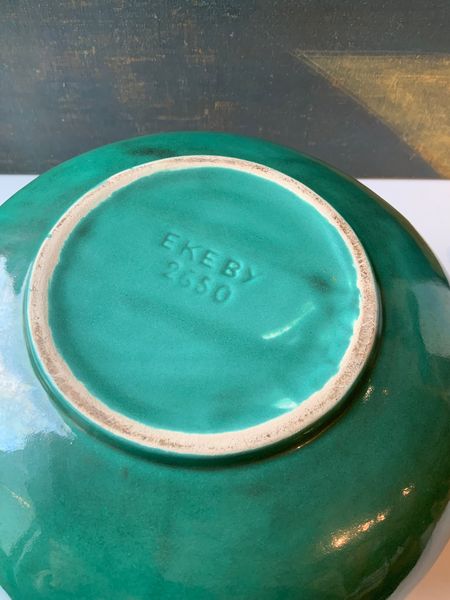Green urn with lid 2750