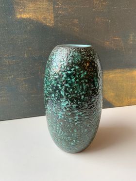 Plan green vase 2286