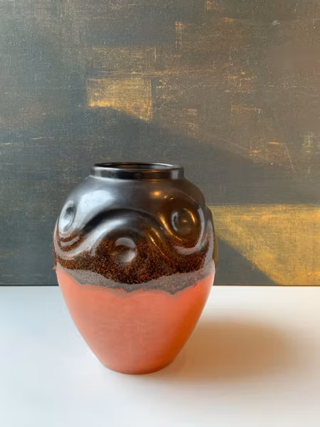 Orange/black vase 1500