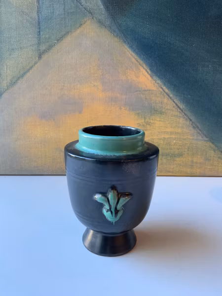 Black/green vase 2653