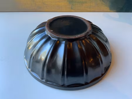 Black/green bowl 139