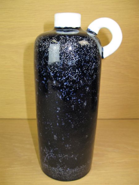 Darkblue pitcher 48