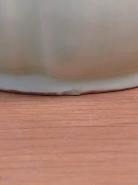 light green capri vase 647
