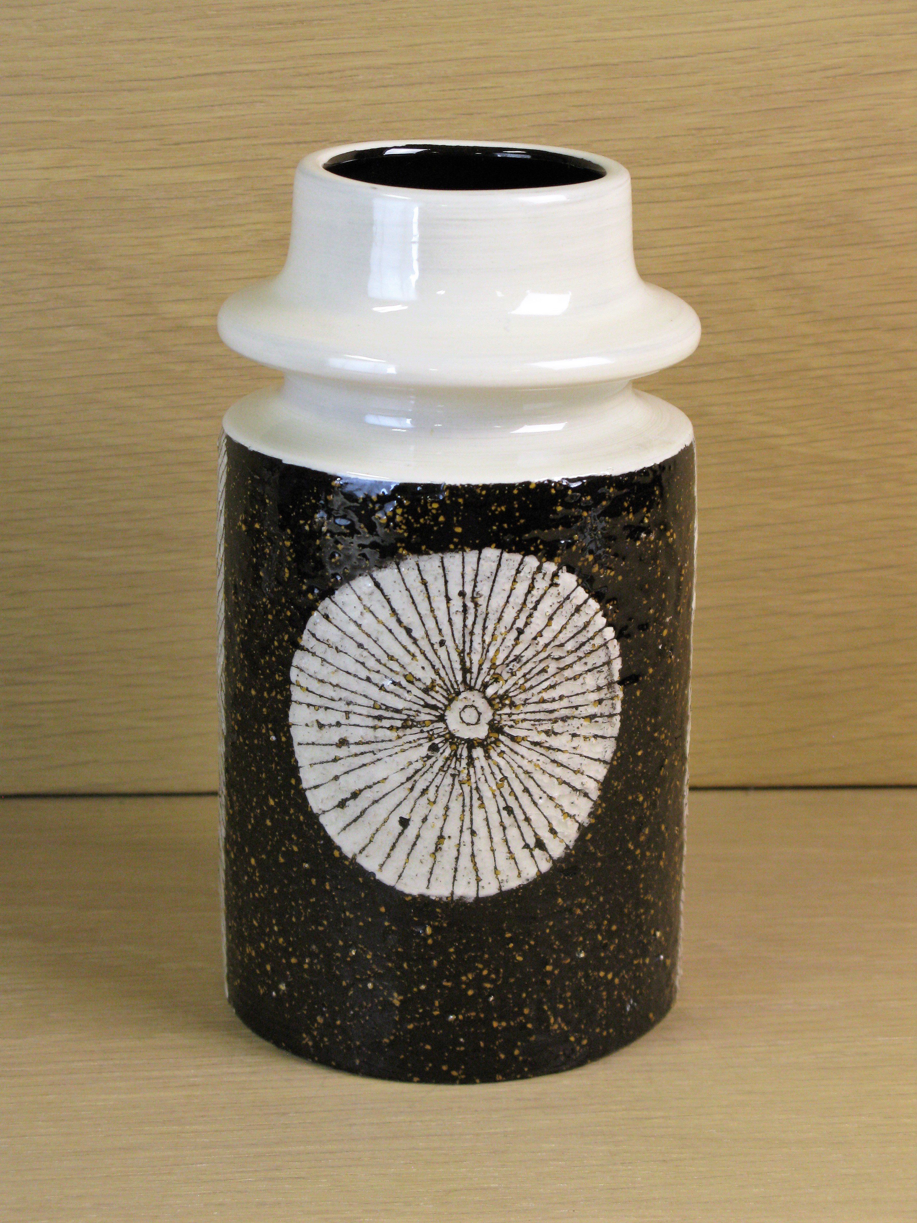 vase 1103m