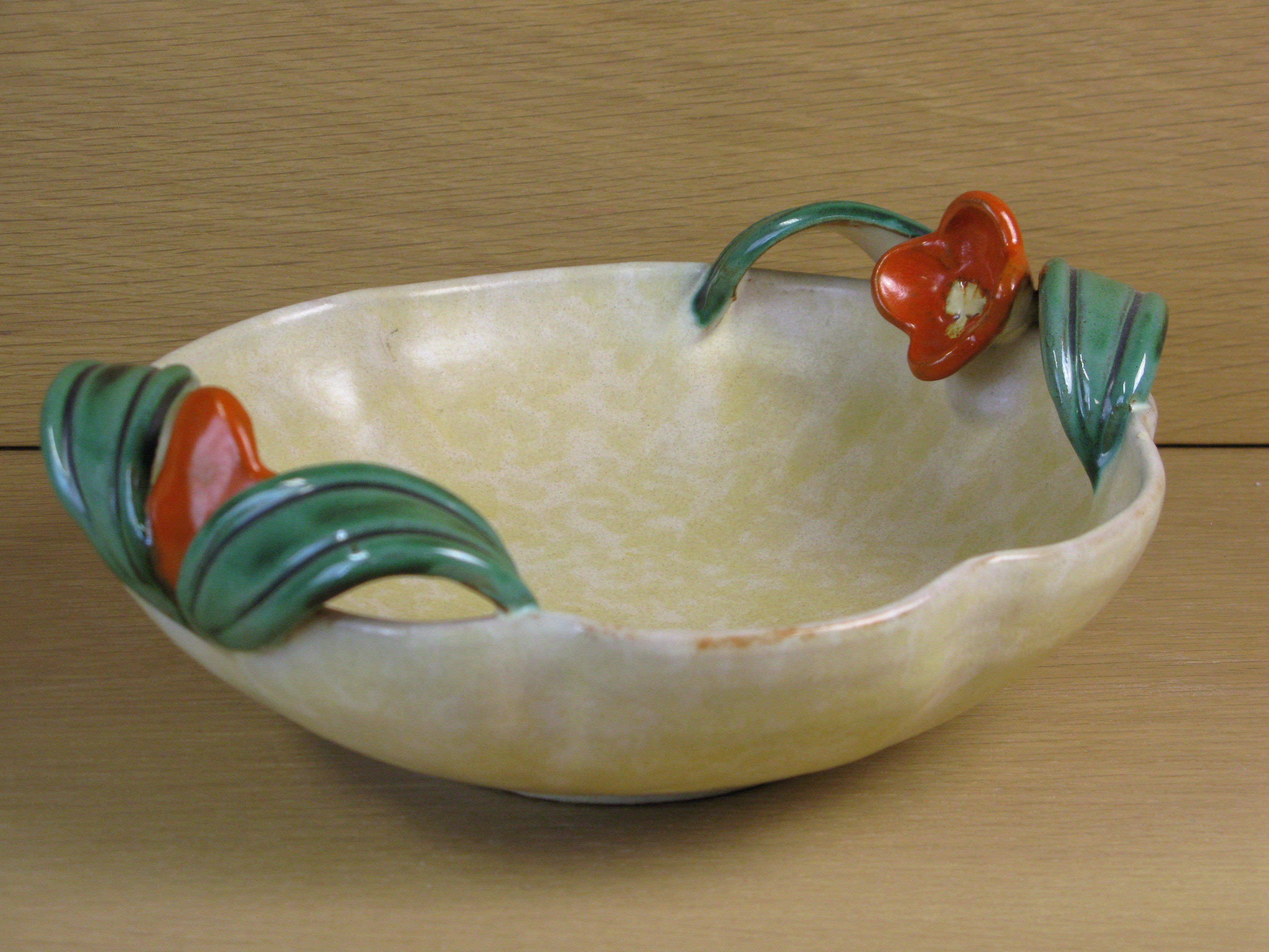 Red flower bowl 99