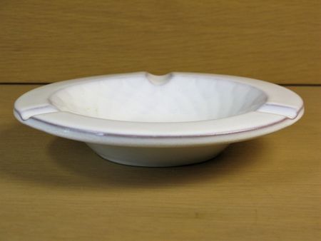 white ashtray 93