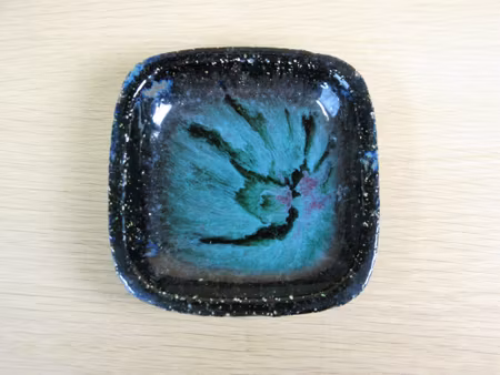 greenish ashtray 4111