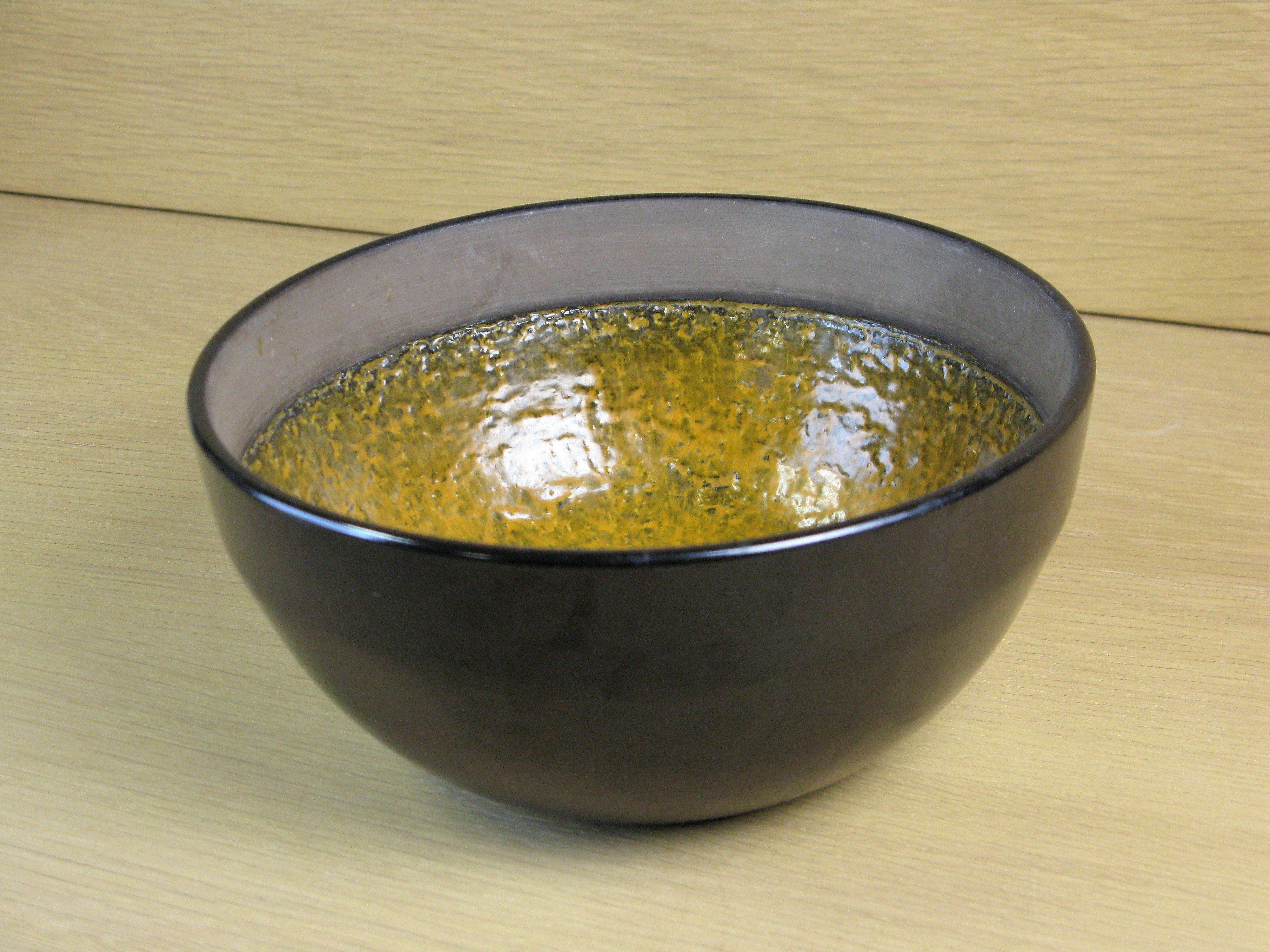 black and orange bowl 3059a