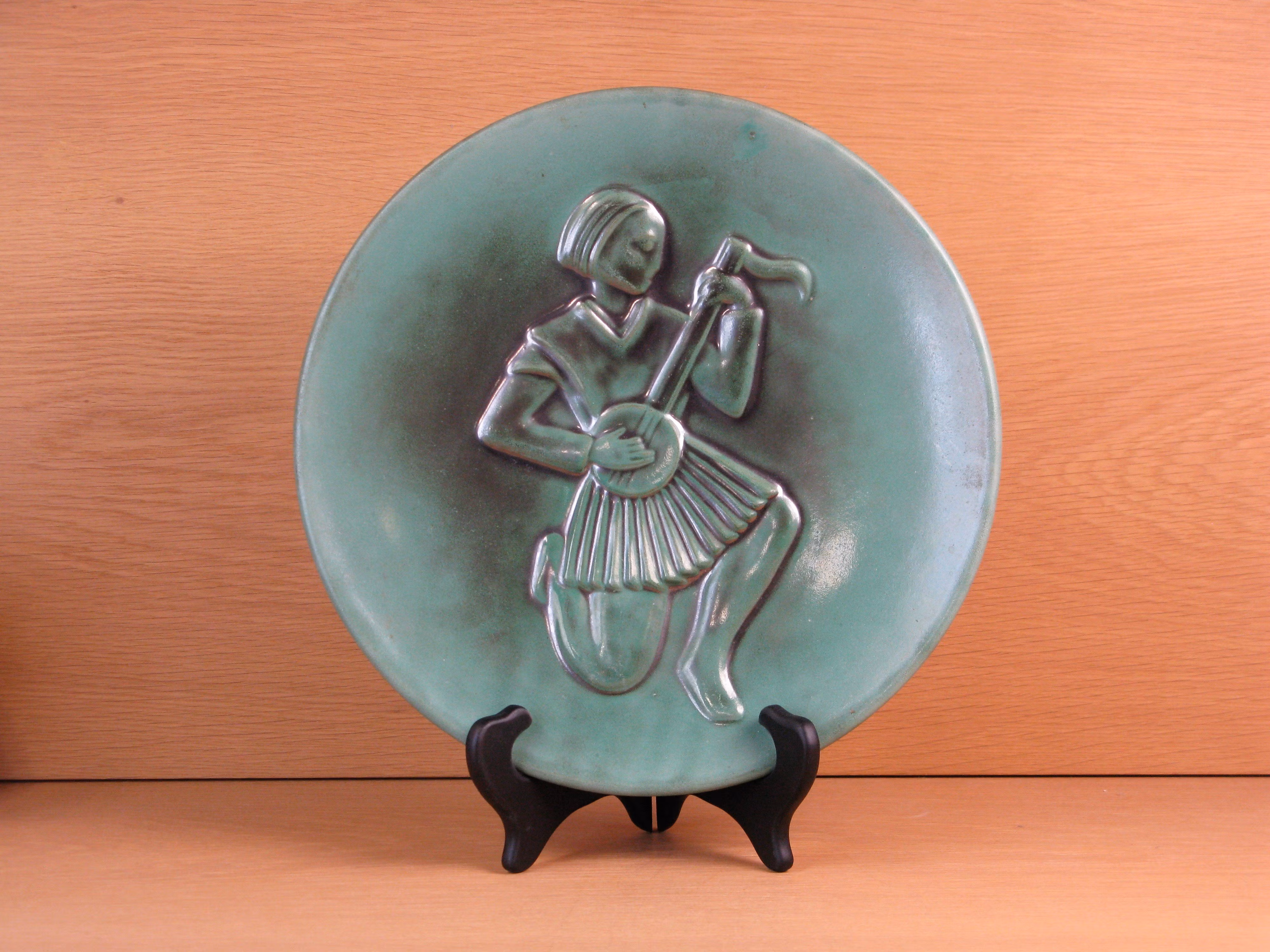 green wall plate 638