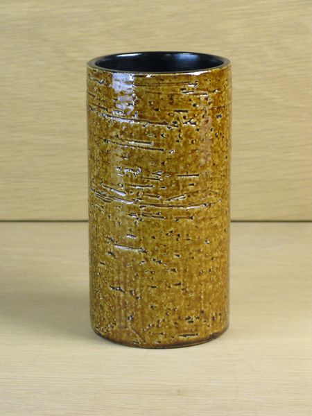 brown vase 1034/201