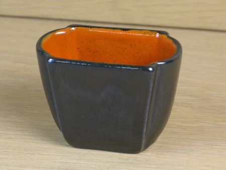 black/orange cigarette cup 303