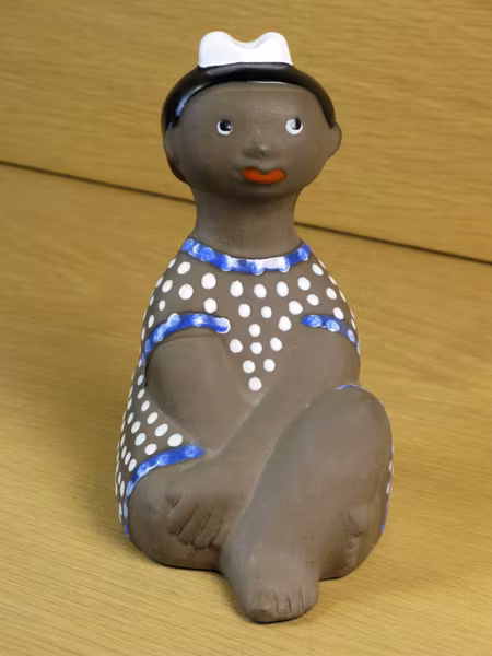 girl figure 7034m