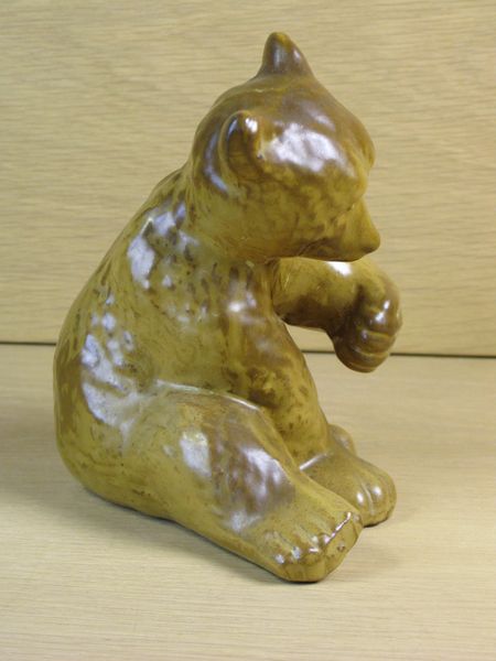 brownish bear 58