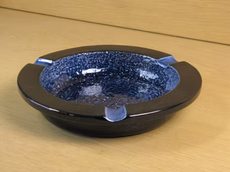 black/blue ashtray 4529