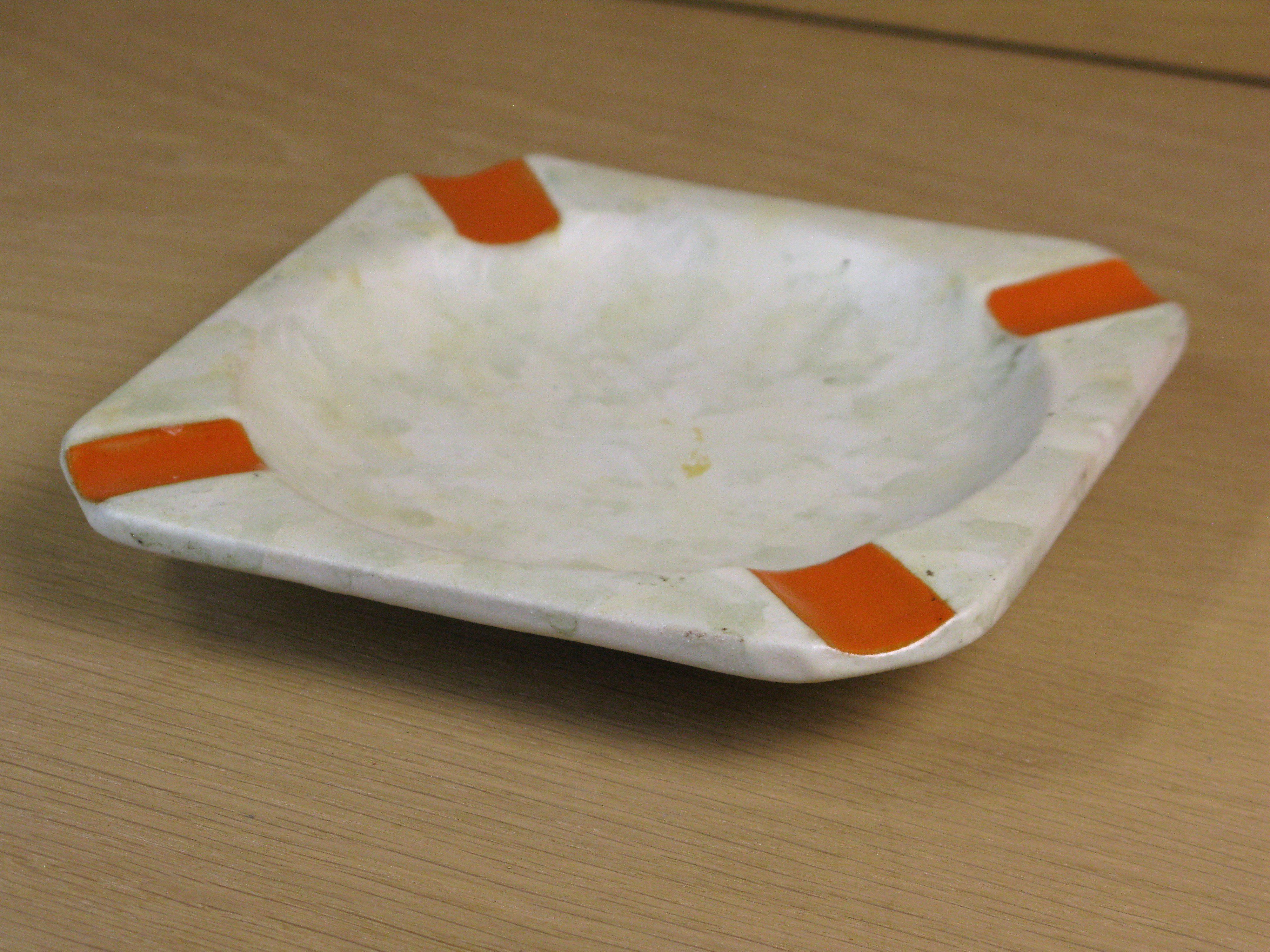 greyish/orange ashtray 1
