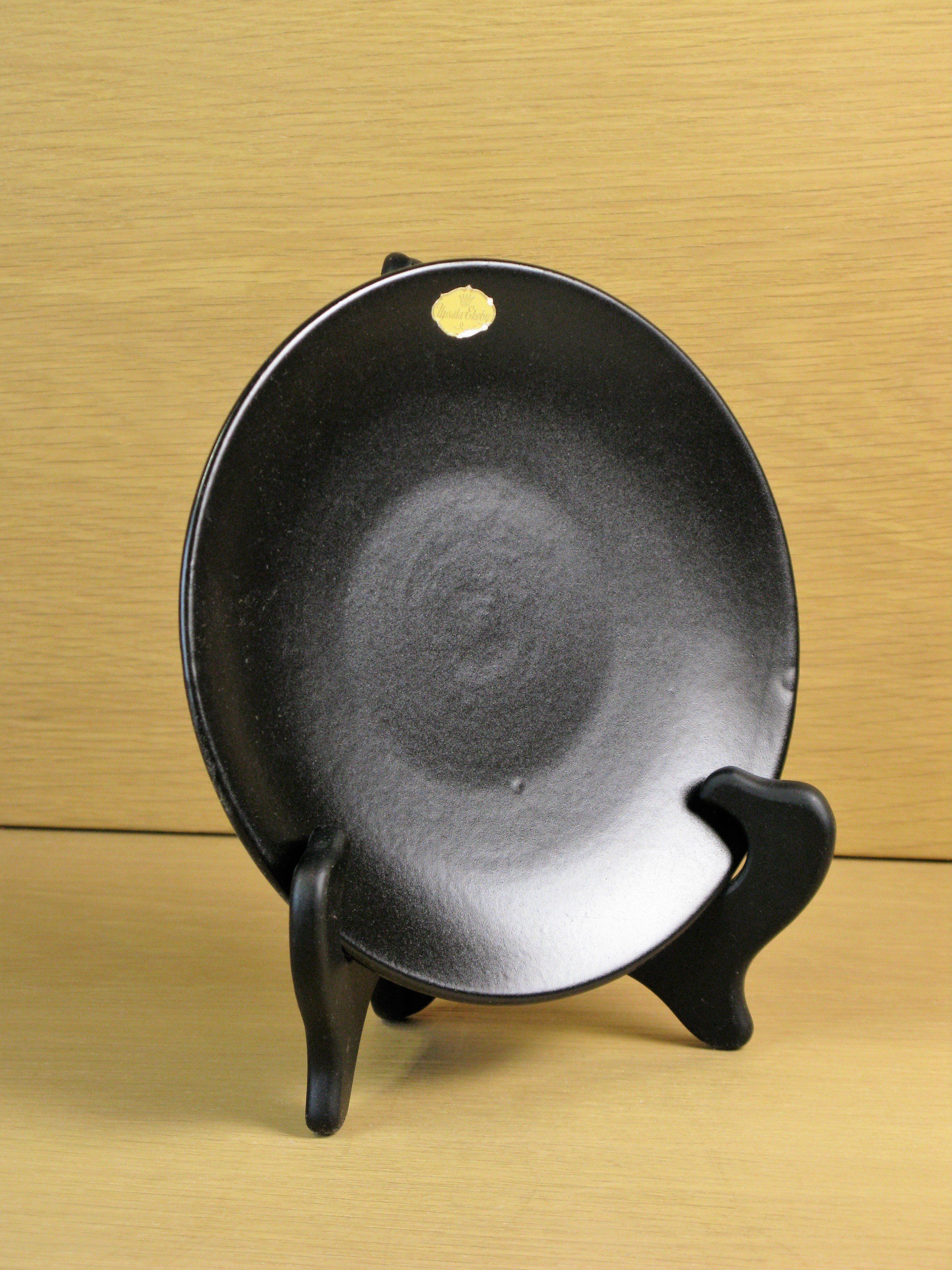 black small plate 1