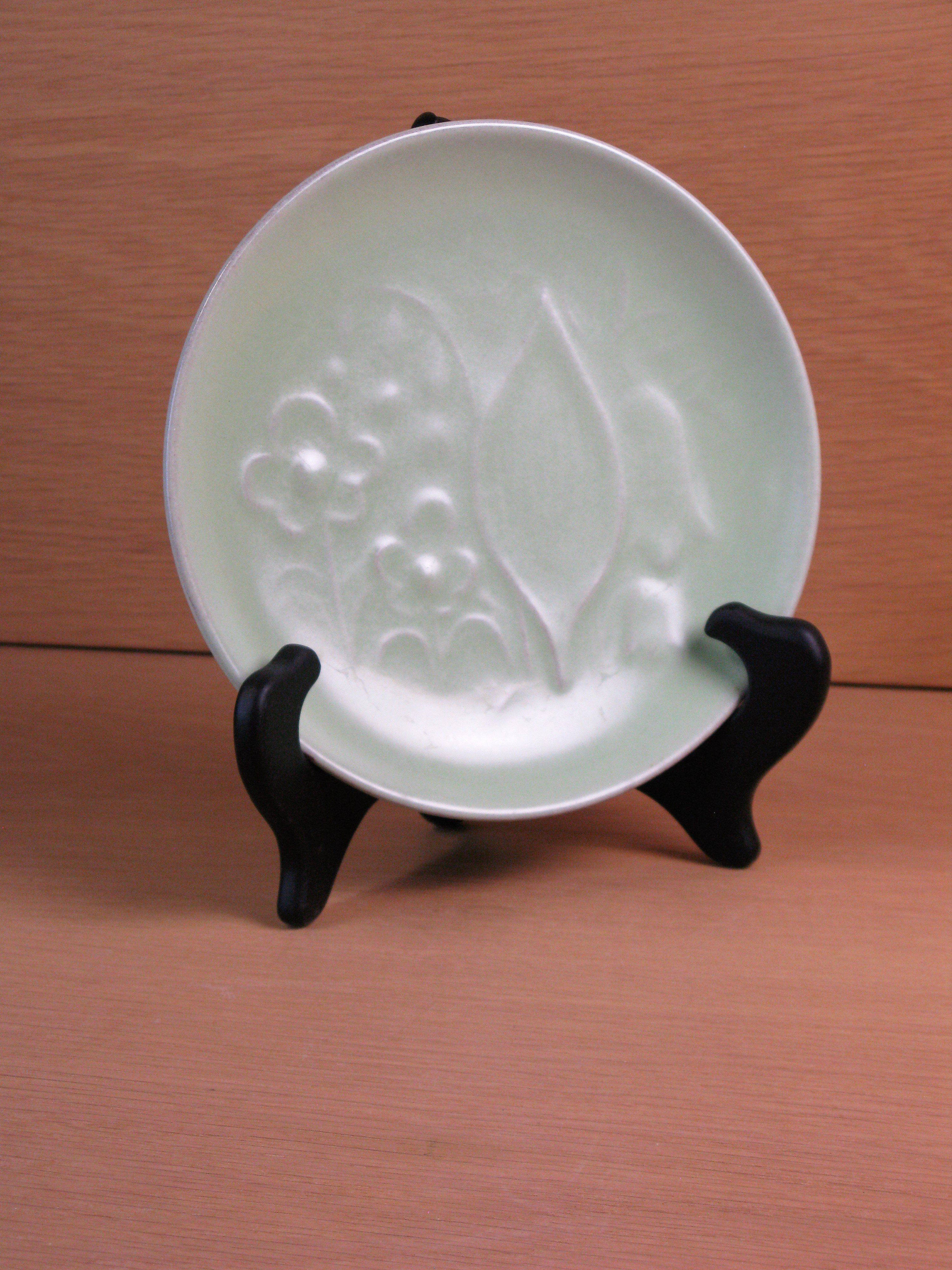 light green small plate 19