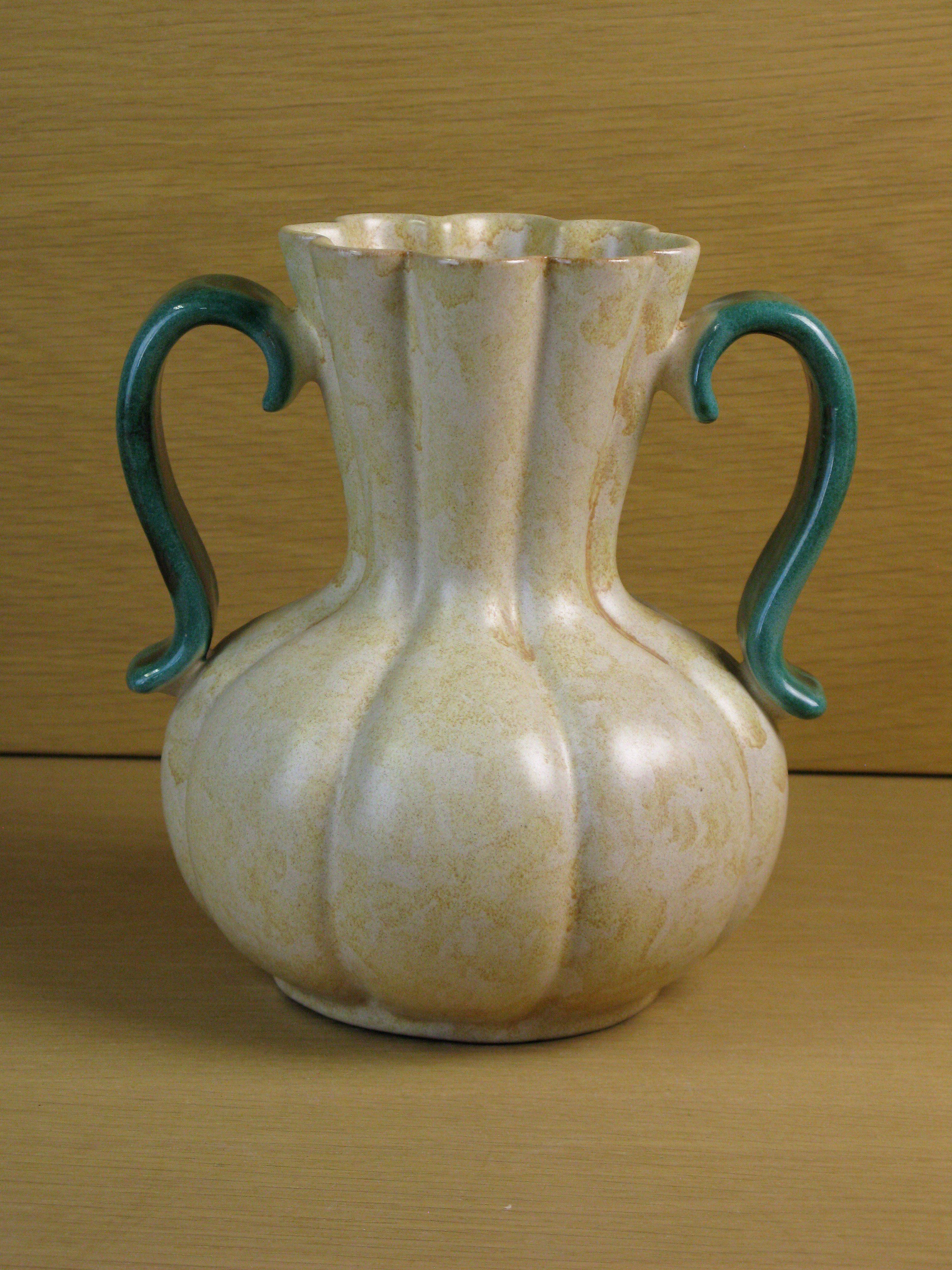 yellowish/green vase 294