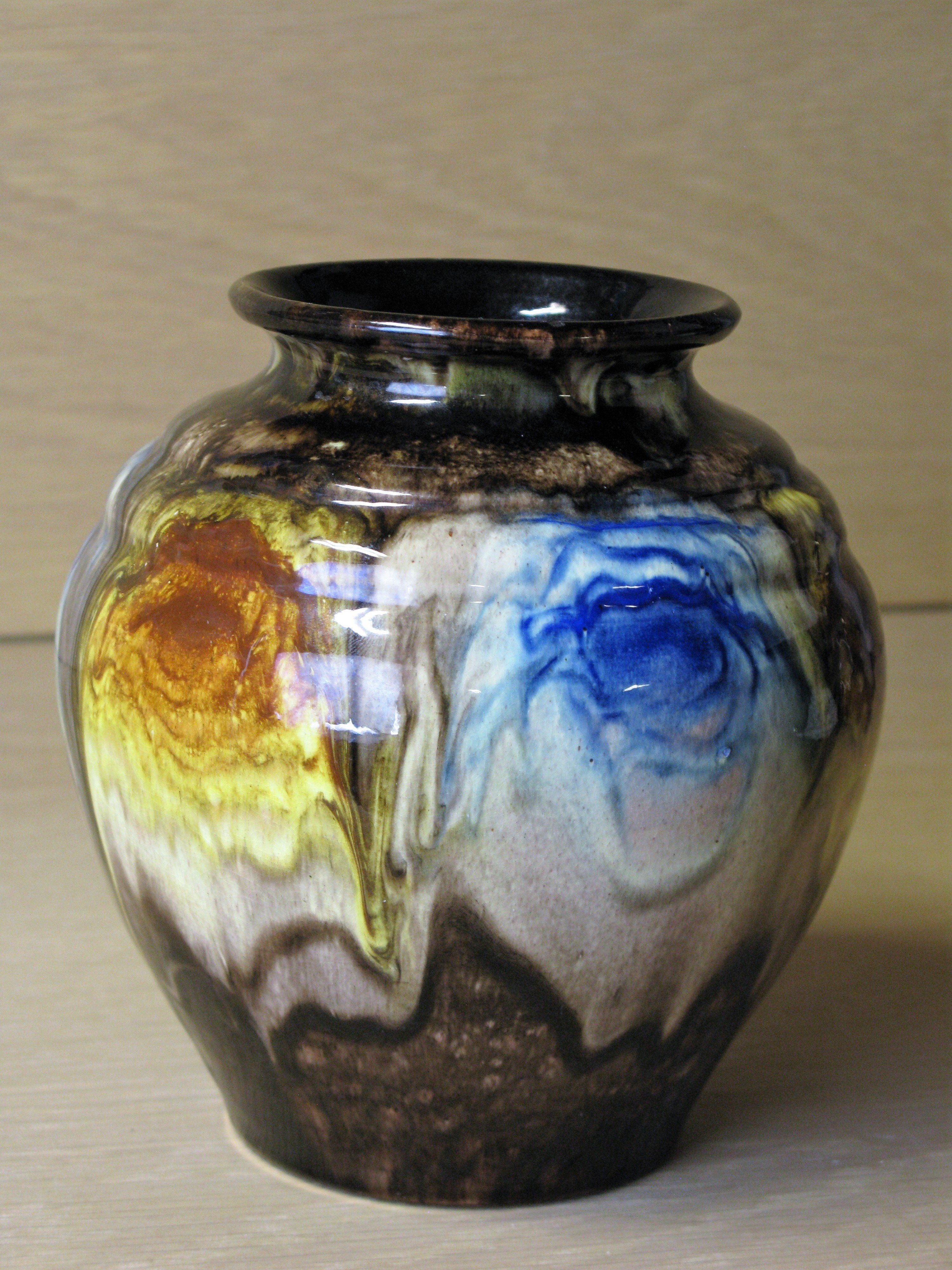 streaming glaze vase 1509