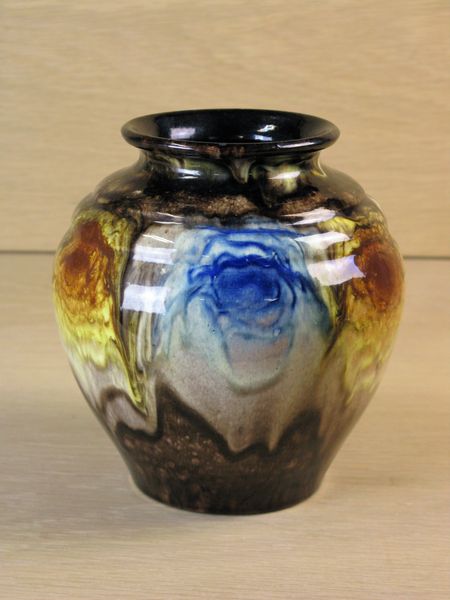 streaming glaze vase 1509