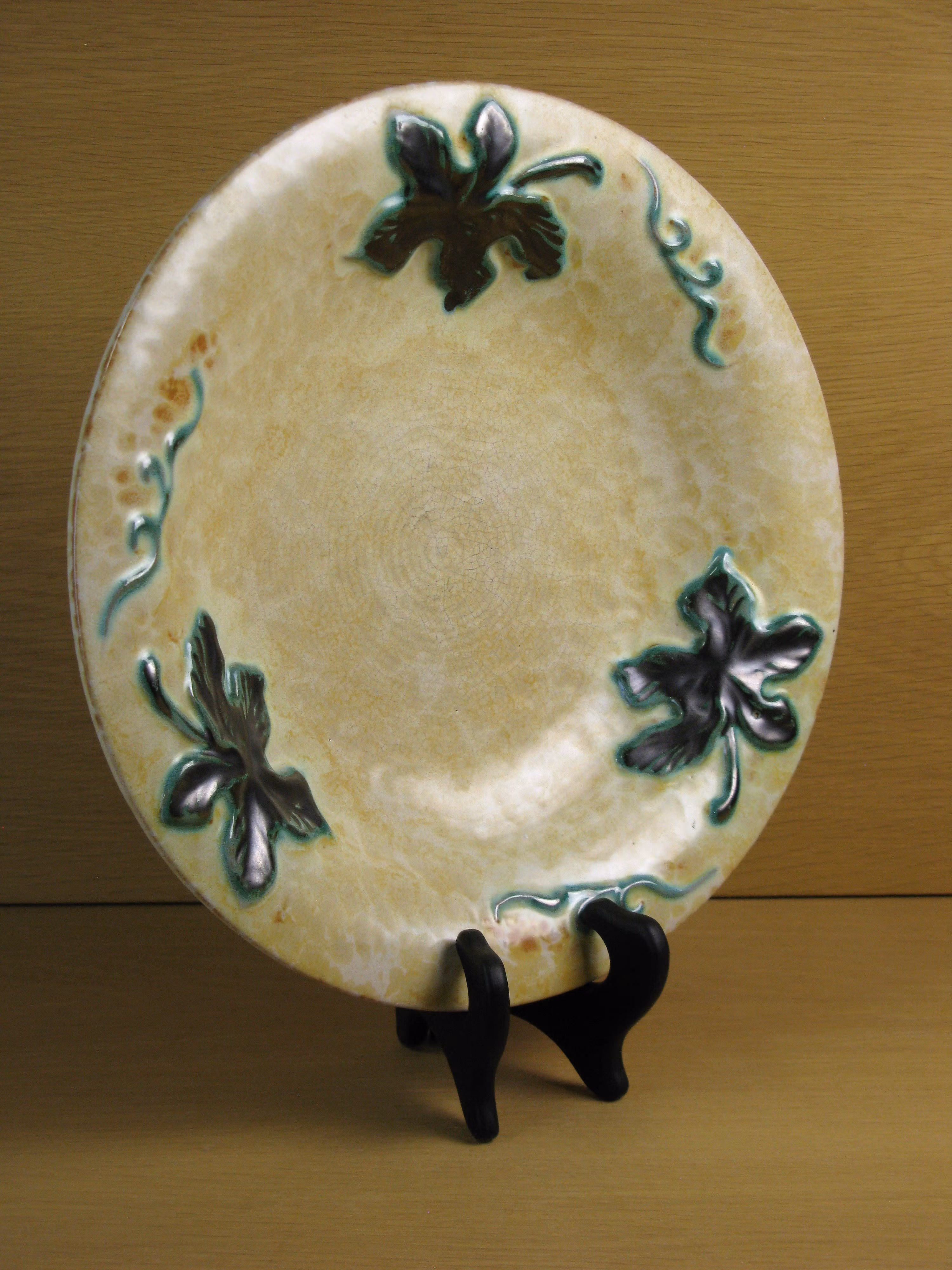 yellowish/green bowl 75