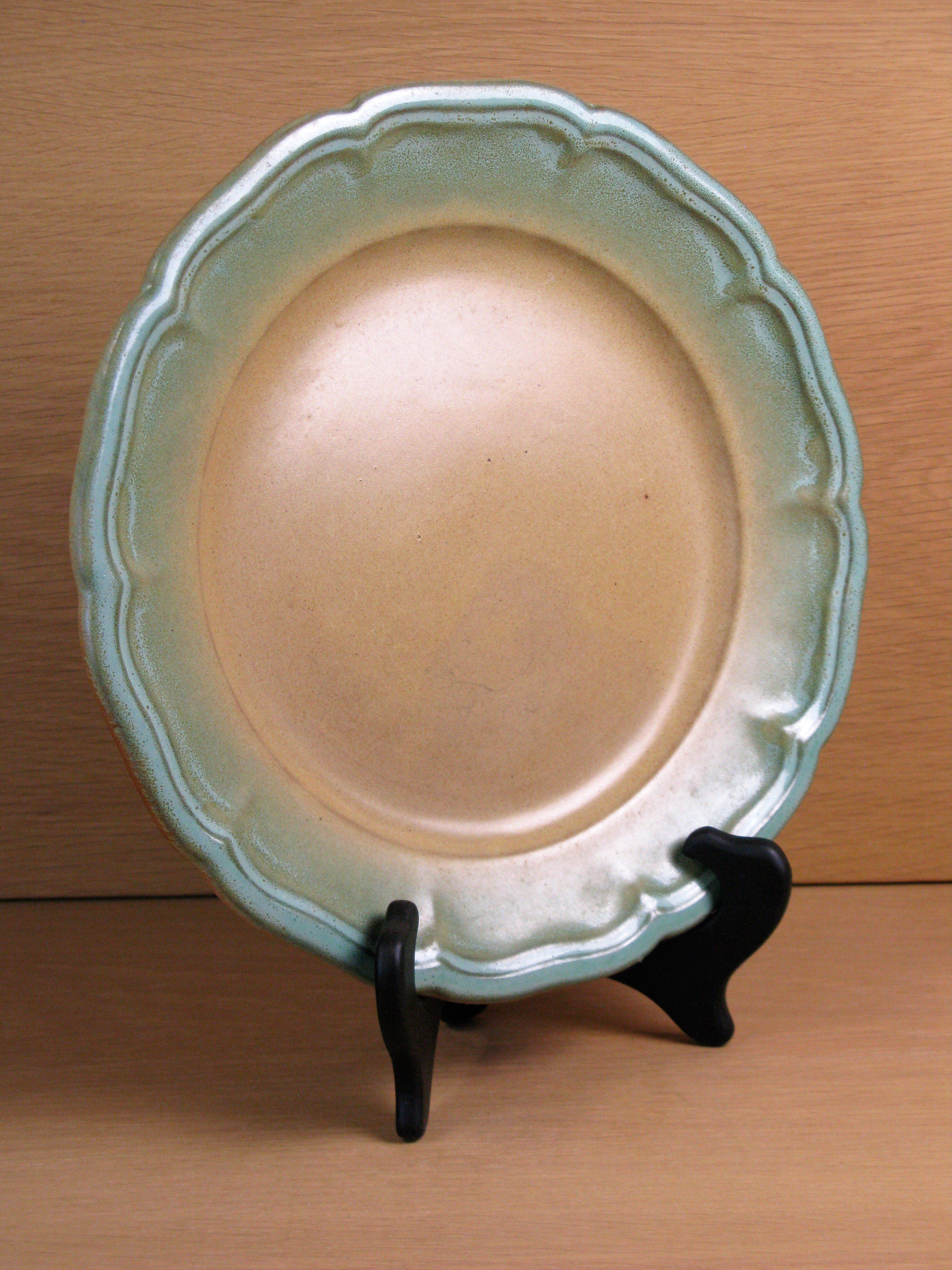 yellow/green gertrud plate 574