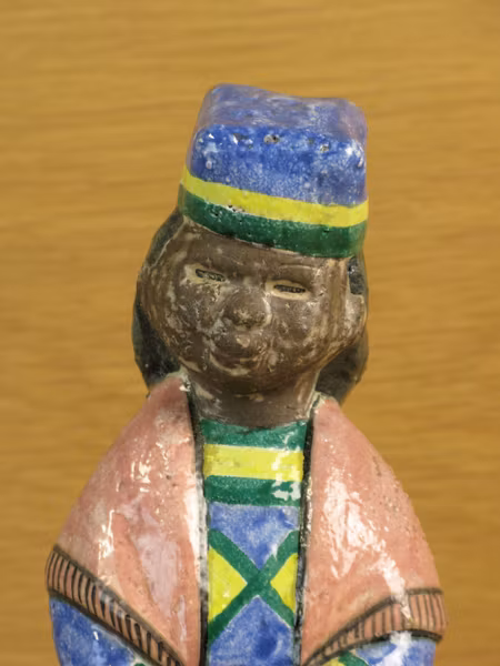 Figure "same" woman 4357