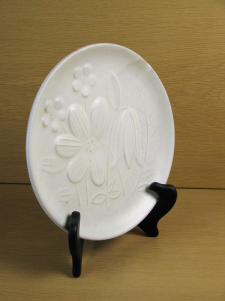 white small plate 18