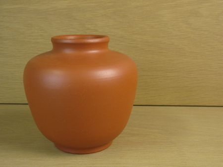terracotta vase 1001