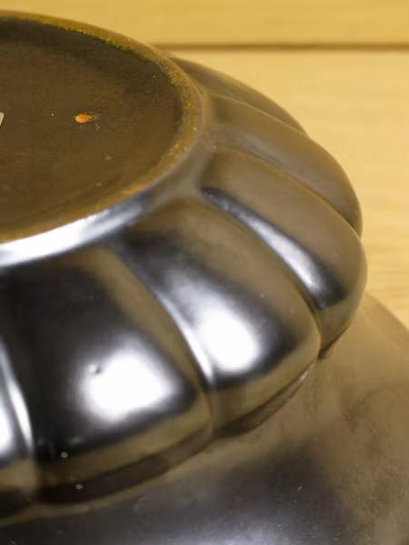 black/green bowl 131