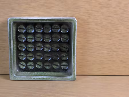 green/white ashtray 43130/207