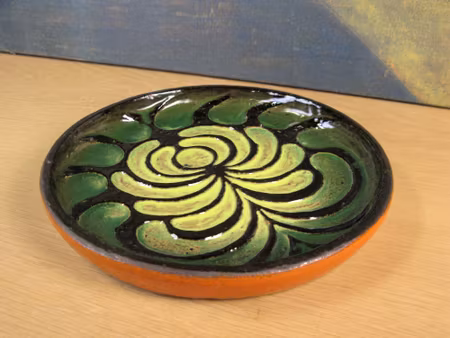 green/orange plate 0187t