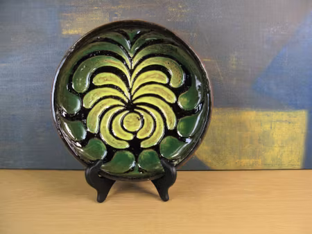 green/orange plate 0187t