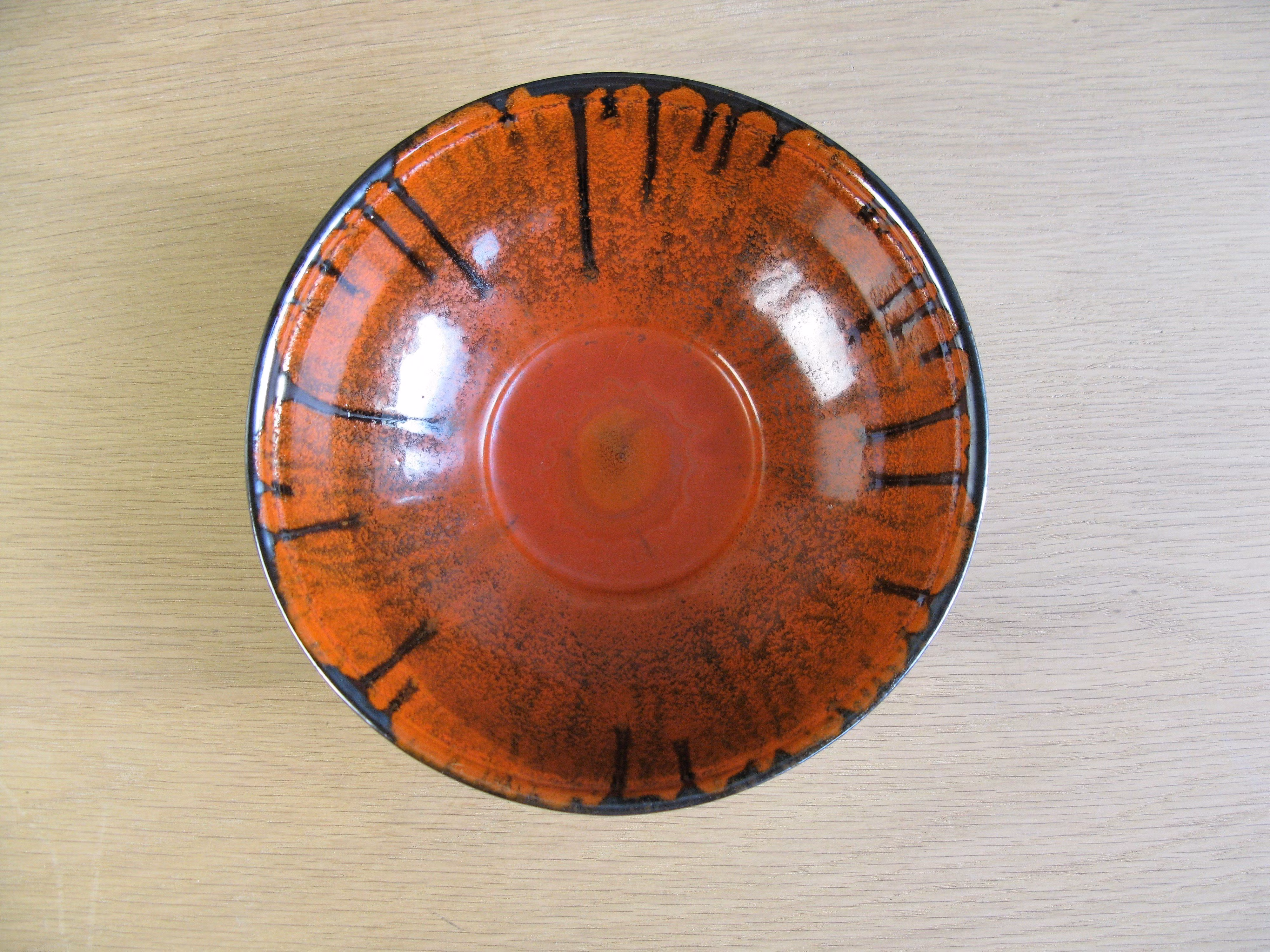 black/orange bowl 139