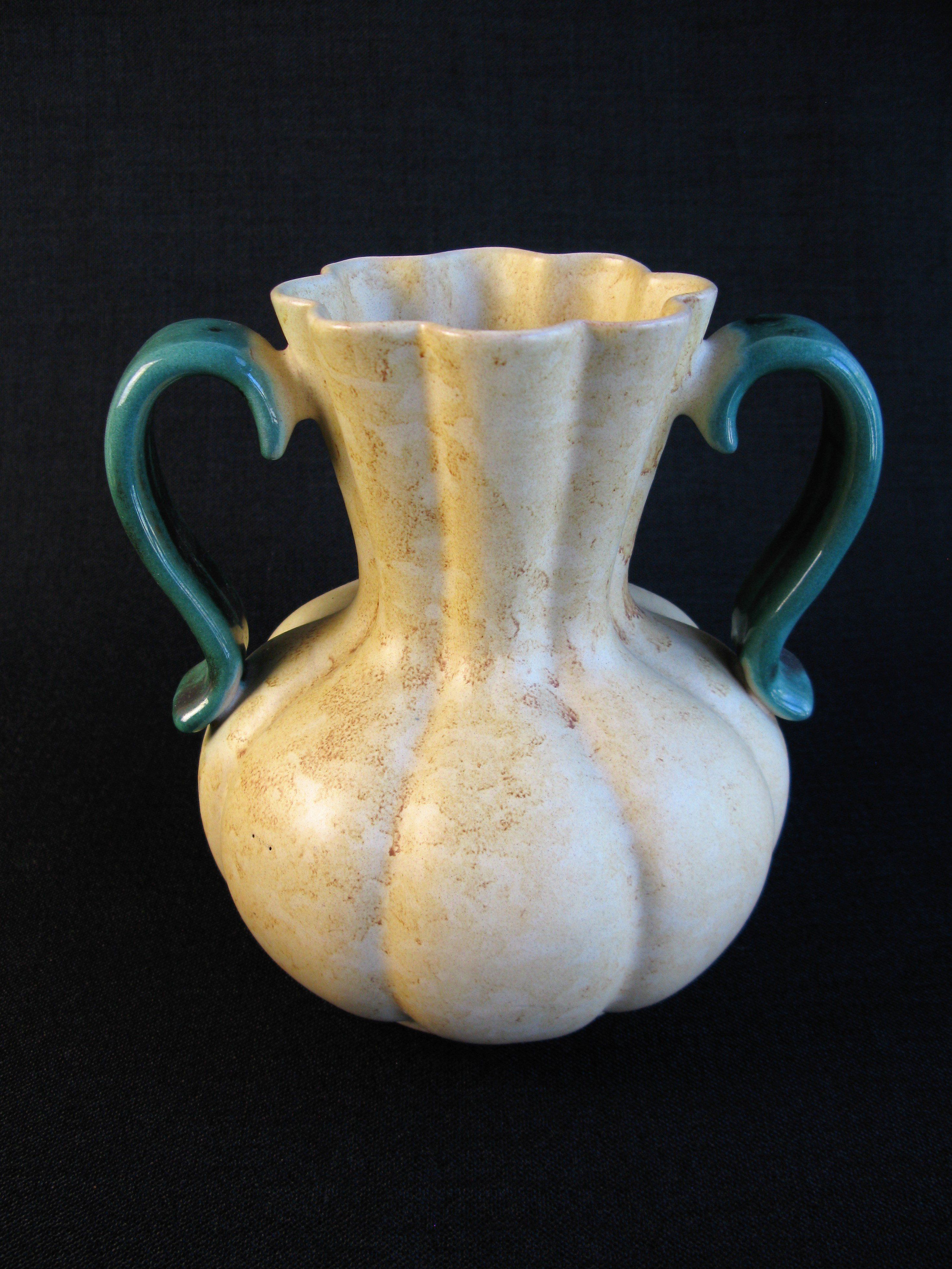 yellowish/green vase 294