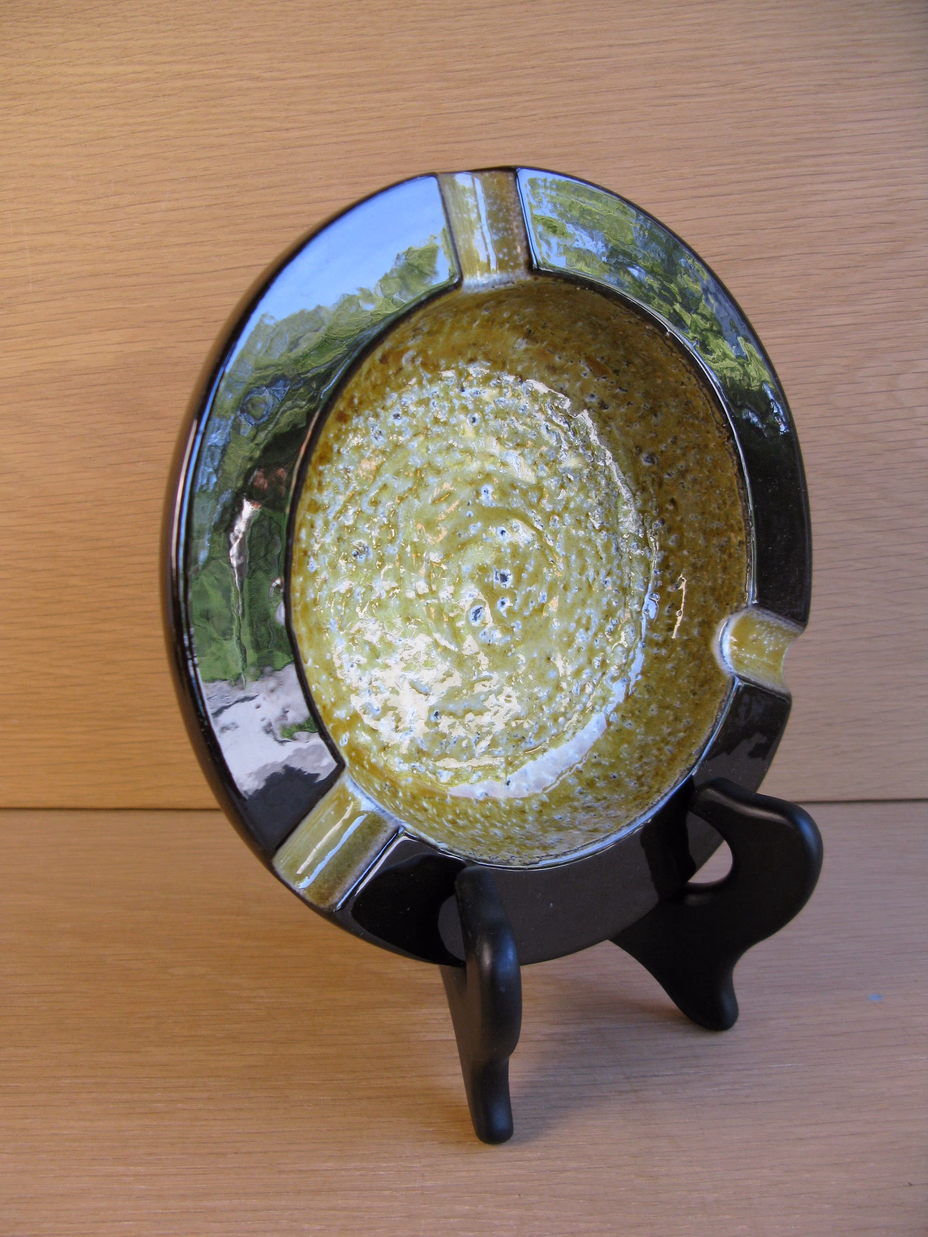 yellow/brown ashtray 4528