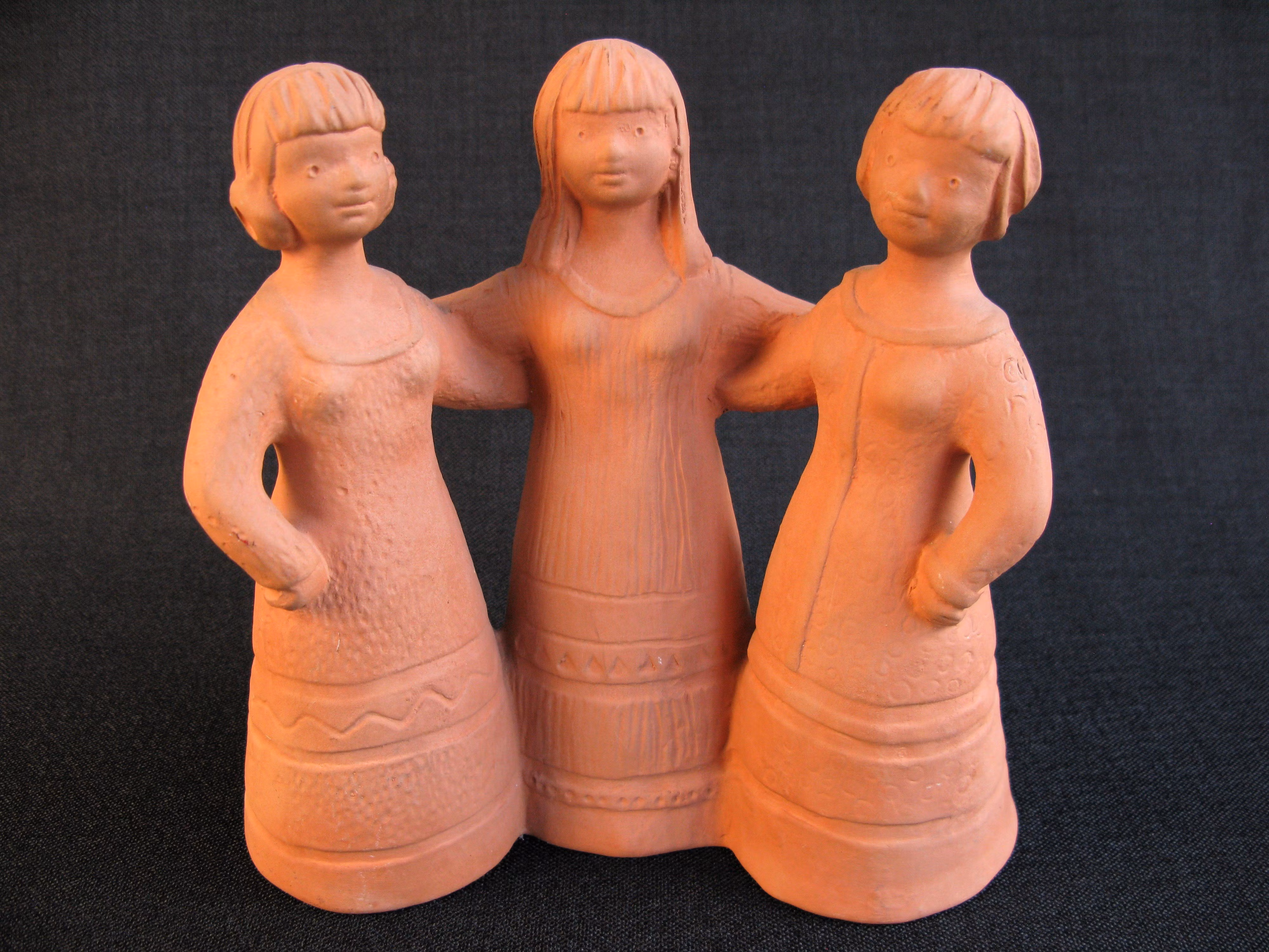 girl trio figure 1124y