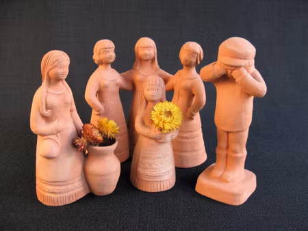 girl with urn 1123