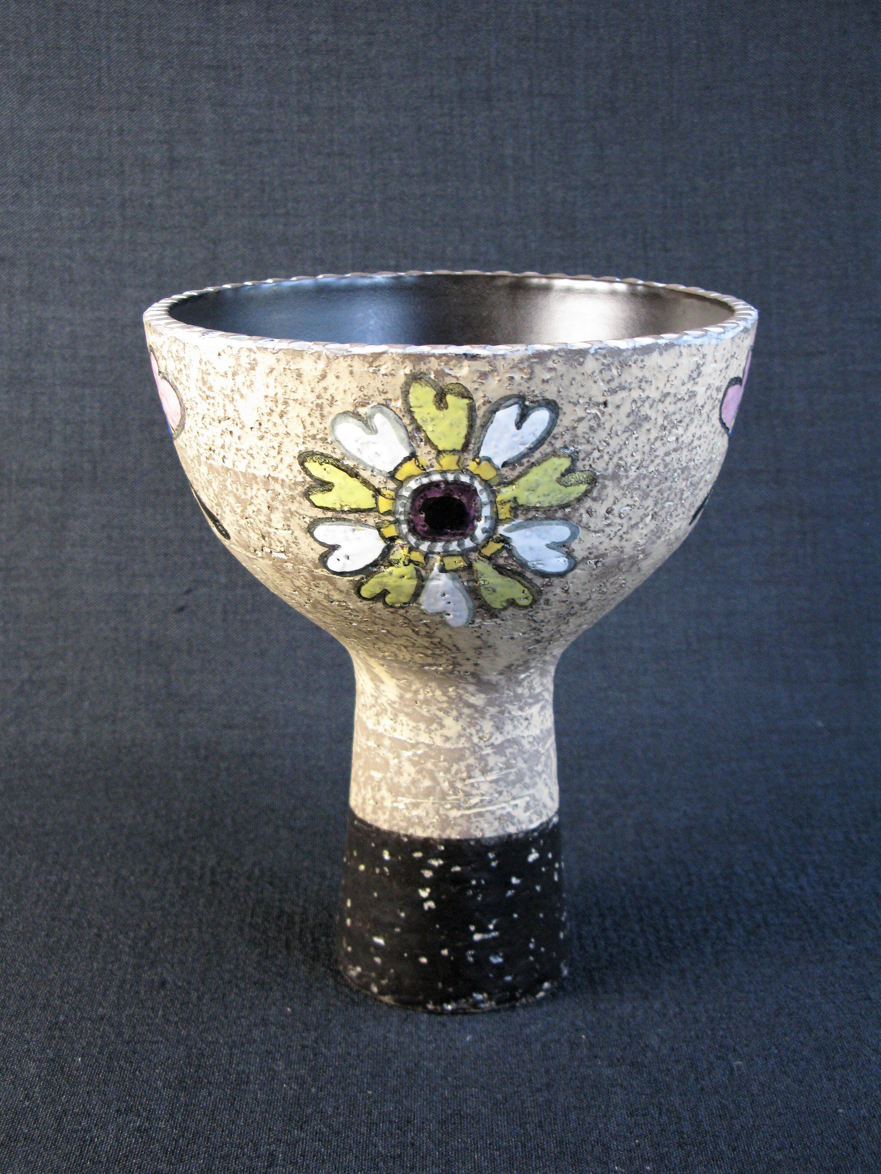 manana vase 4319 sold
