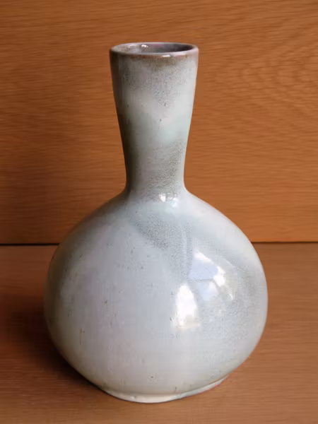 greenish vase 371