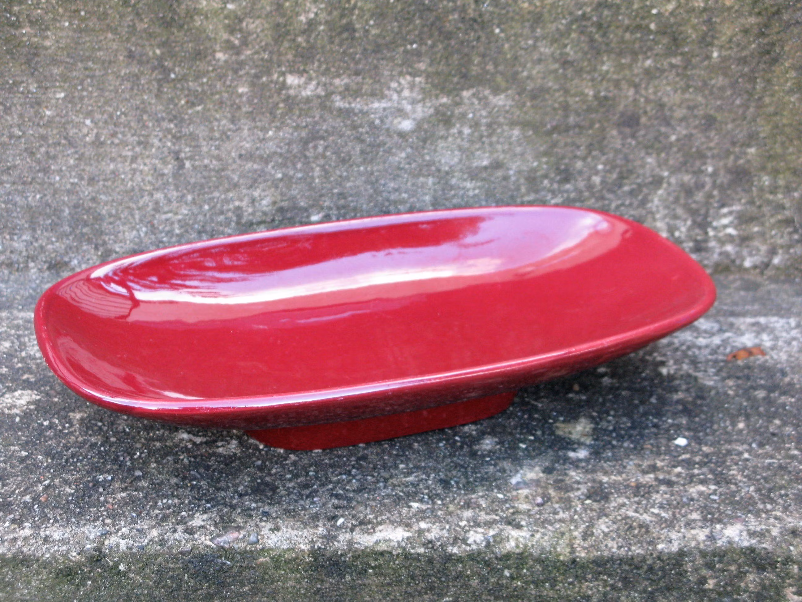 red prisma bowl 7009