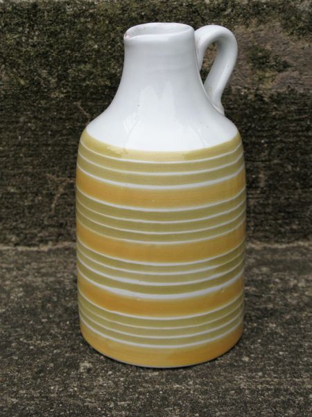 yellow/white krus 88