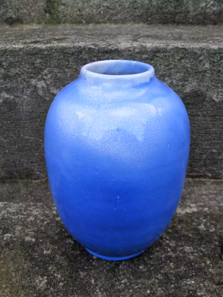 blue expo vase 13
