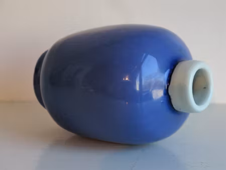 blue/white vase 396