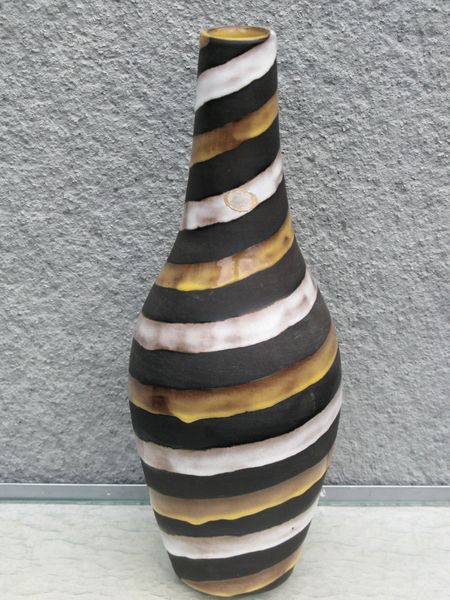 spiral vase 2050