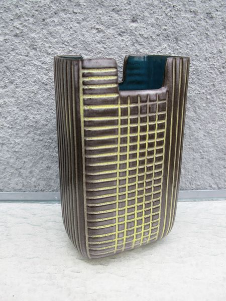 edfu vase 5253