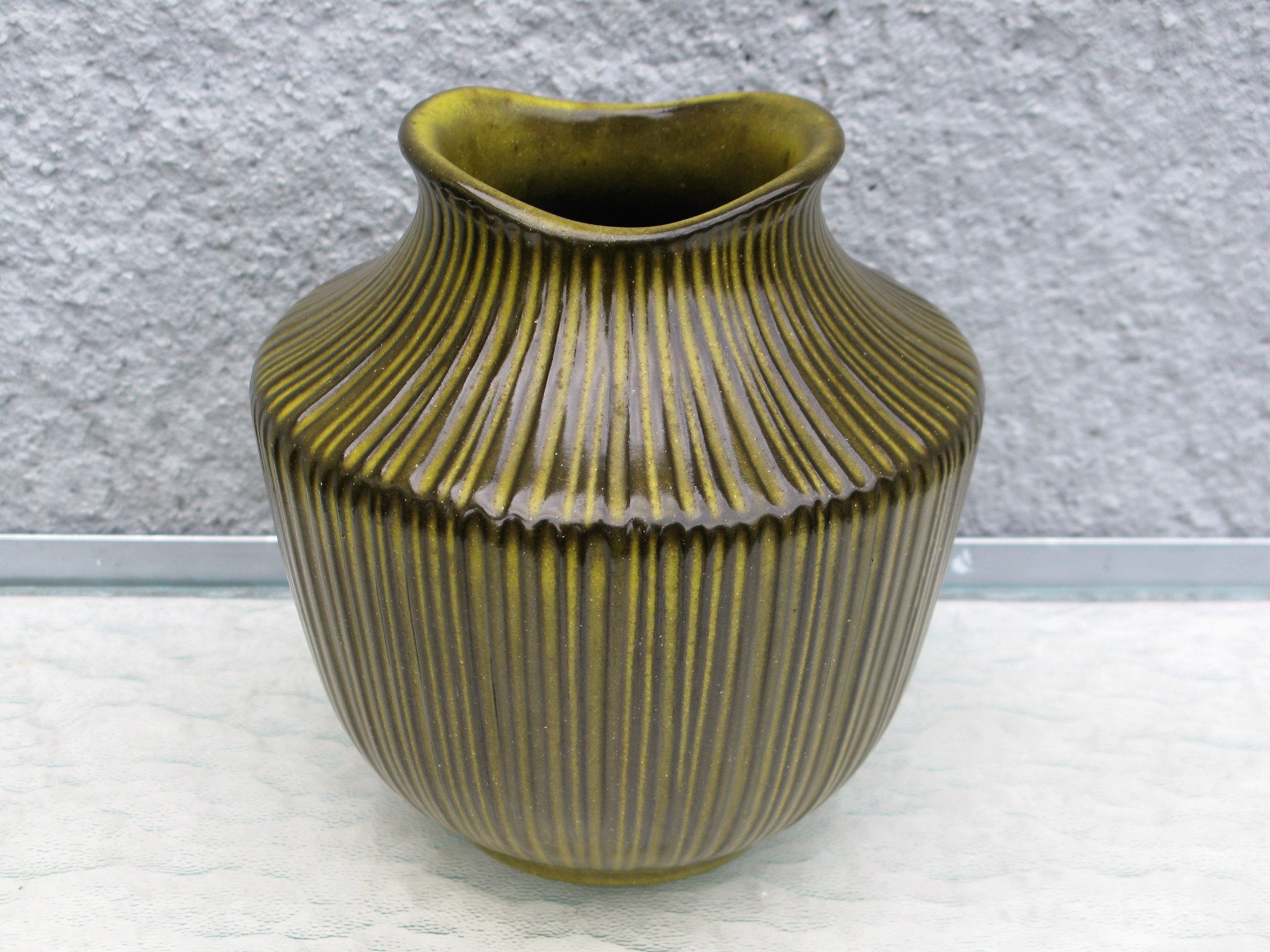 amarillo vase 9012s