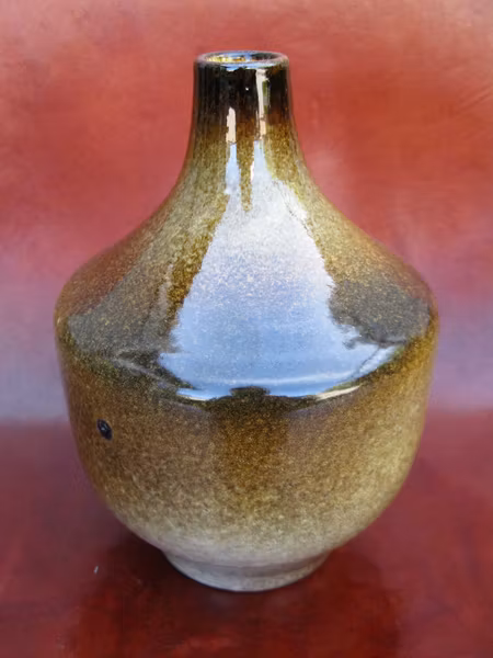 brownish vase 4009