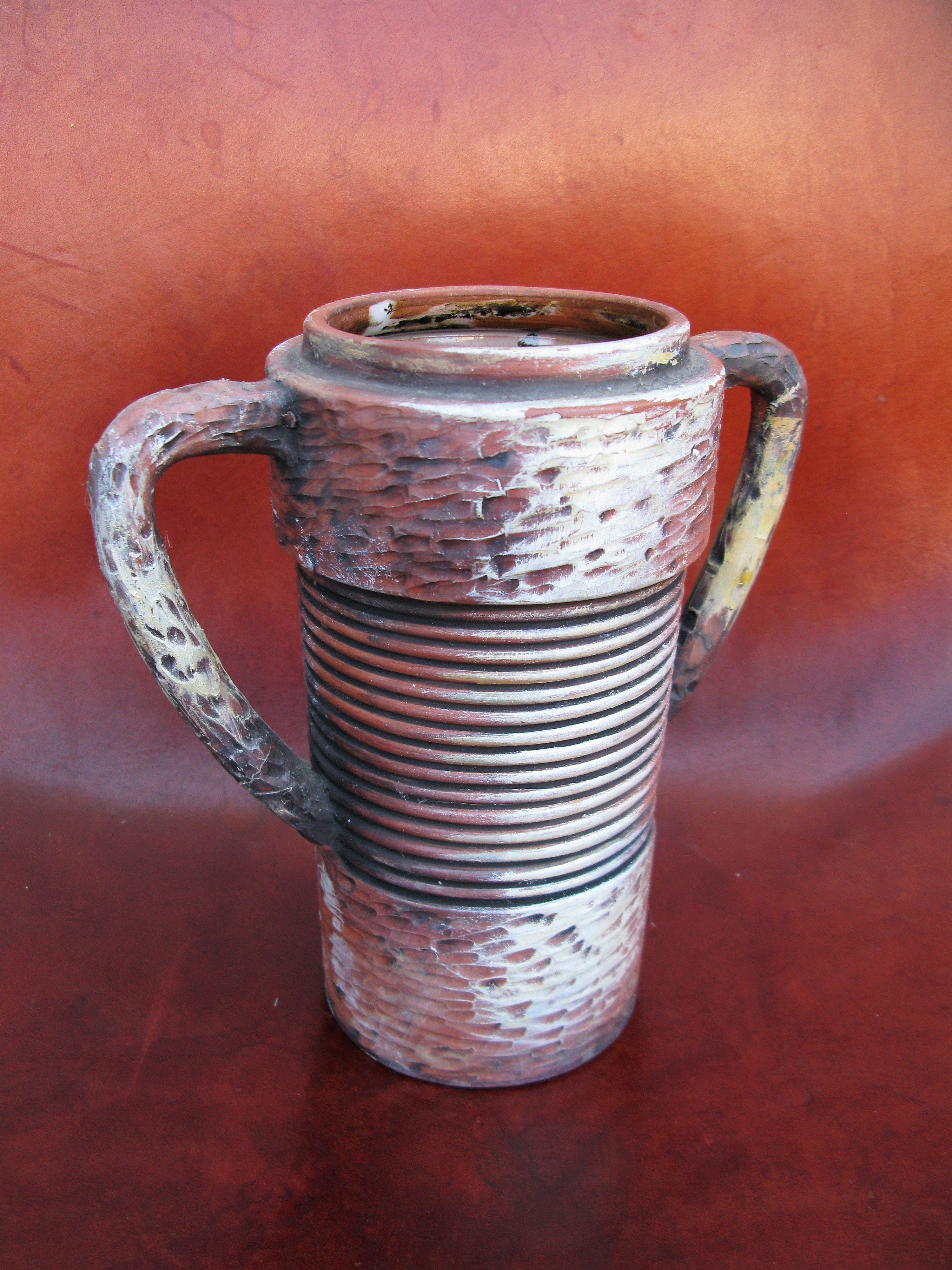 unique wallin vase w handles