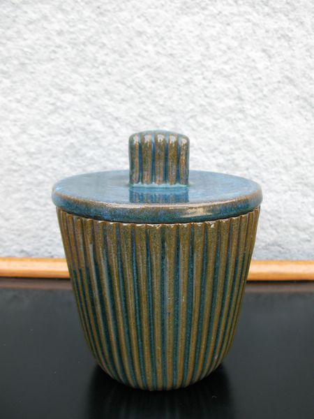 tobacco jar 13